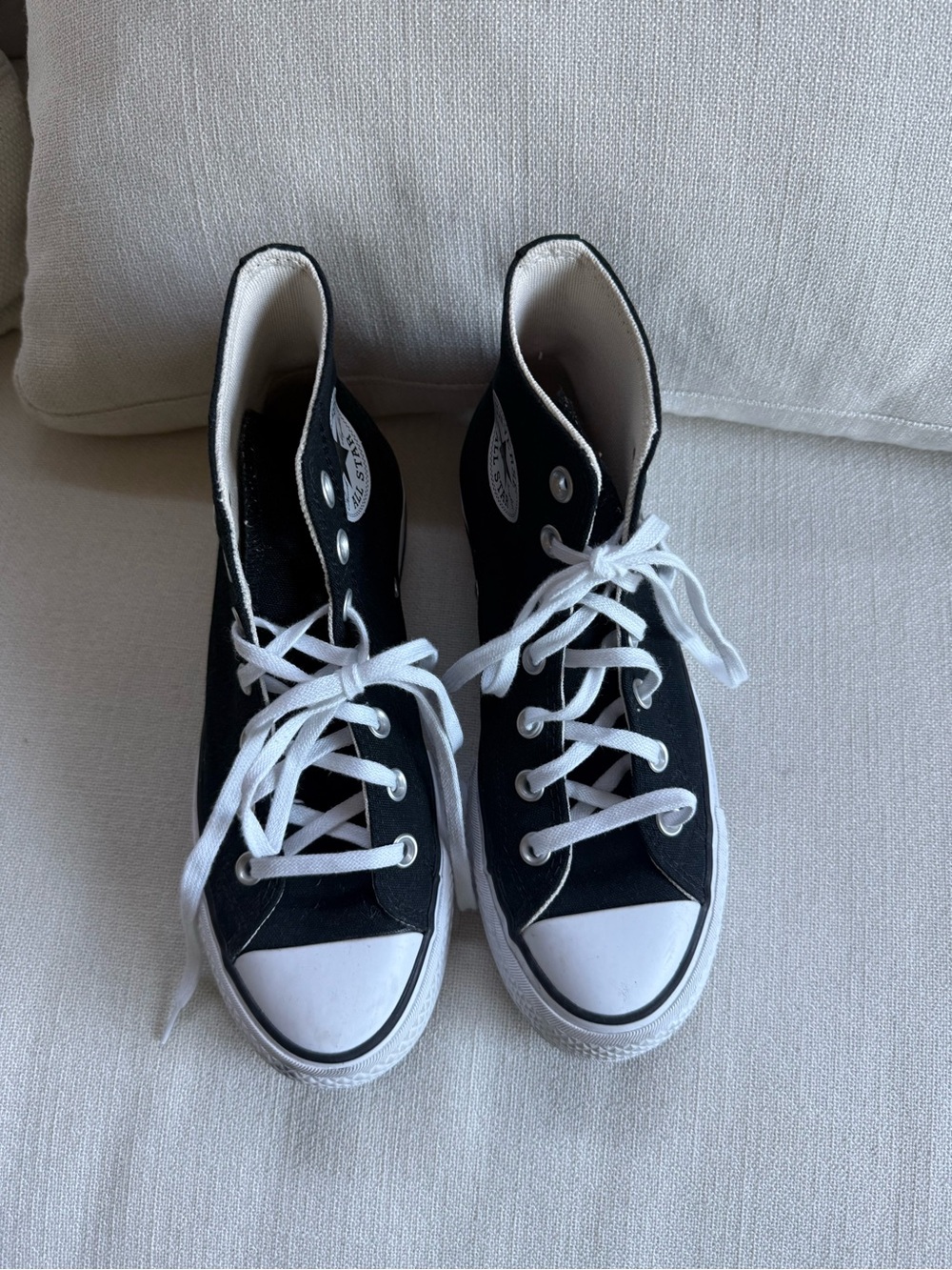 Converse Black and White Platform Chuck Taylor High Tops, US 6.5 37 - Picture 3 of 7